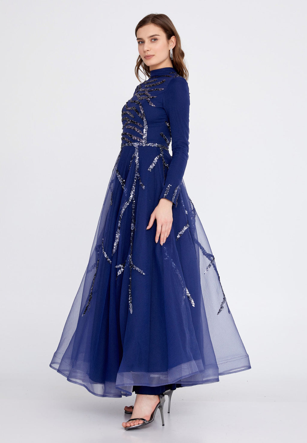 Long white ceremony dress for women - Classdi