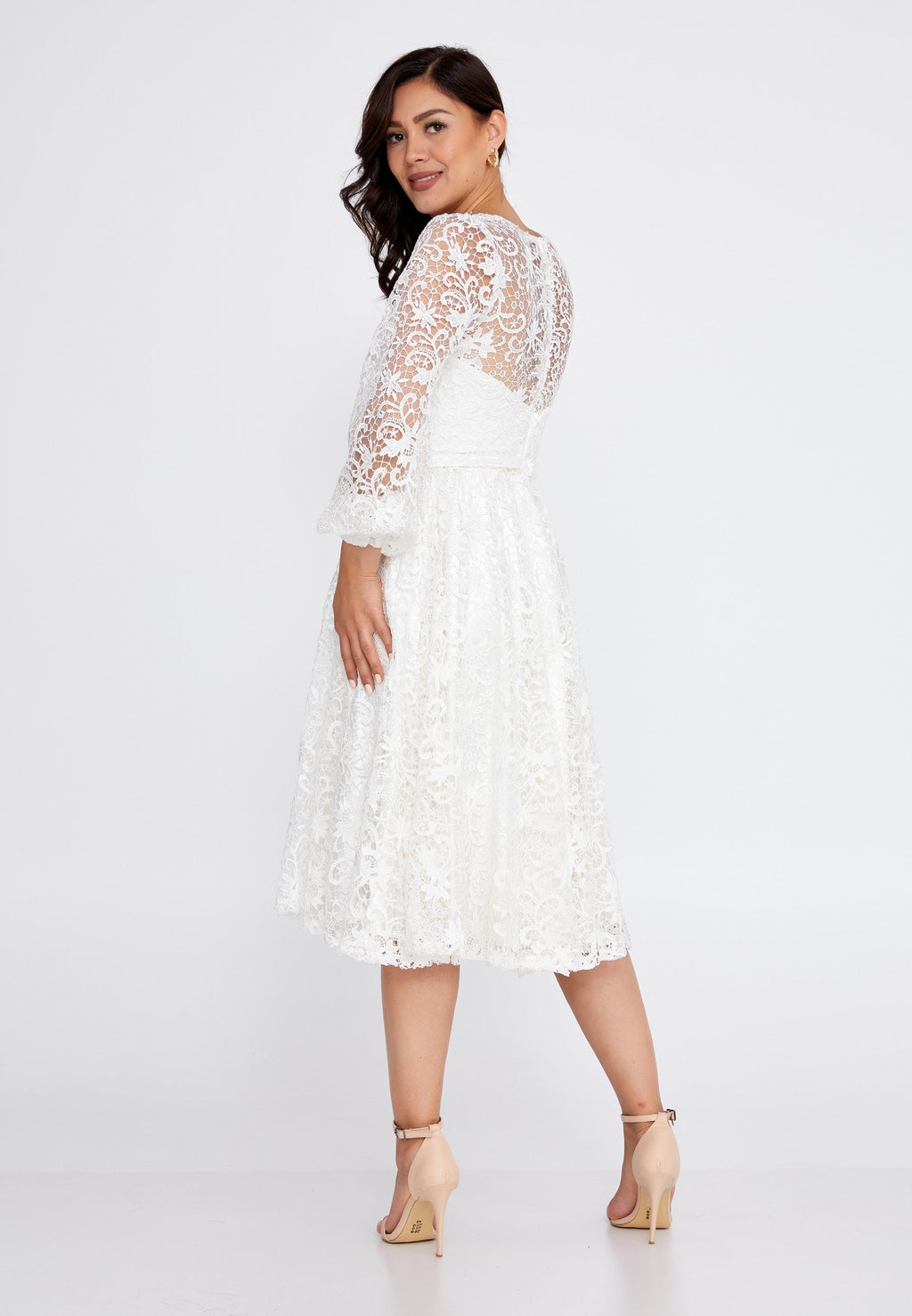 Mid-length cocktail dress with sleeves