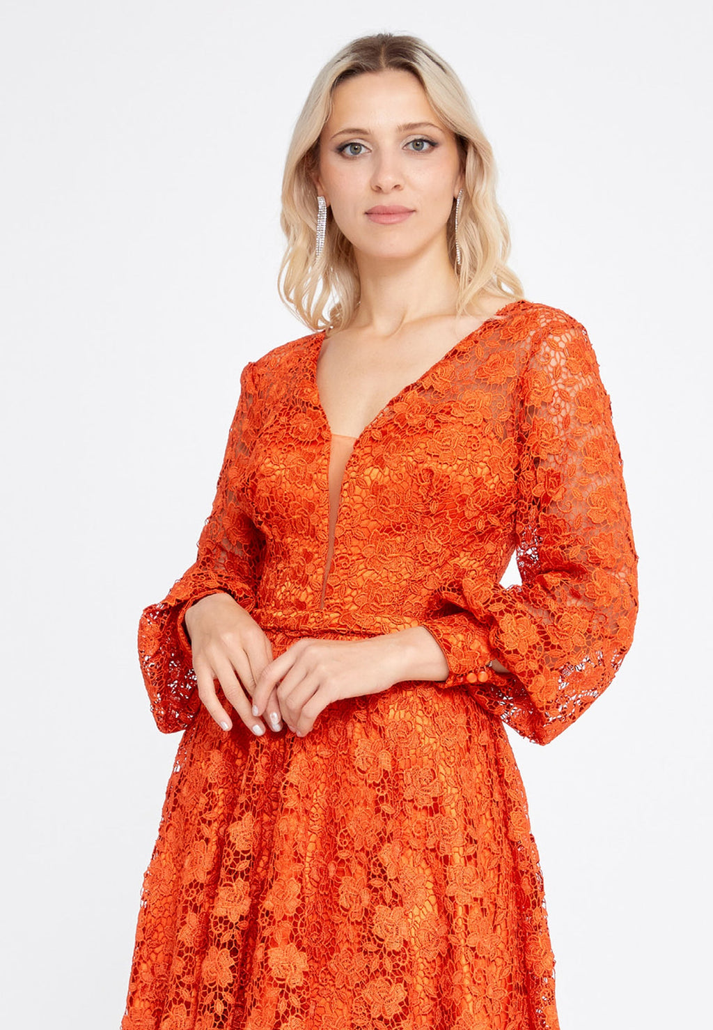Mid-length cocktail dress with sleeves
