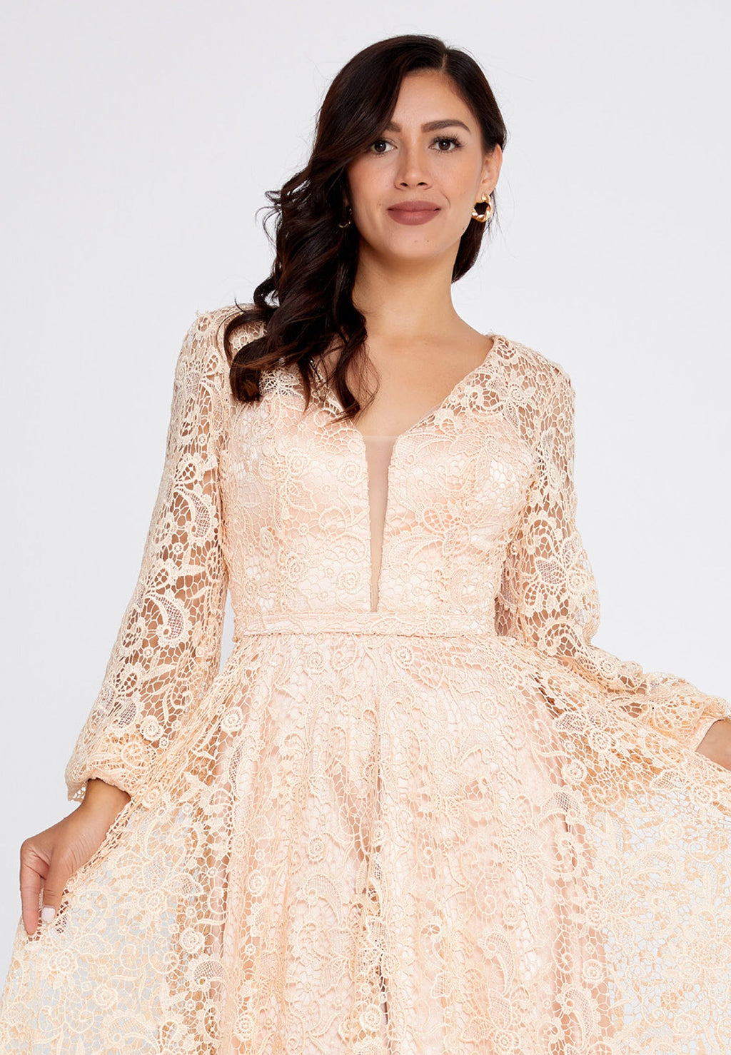 Mid-length cocktail dress with sleeves
