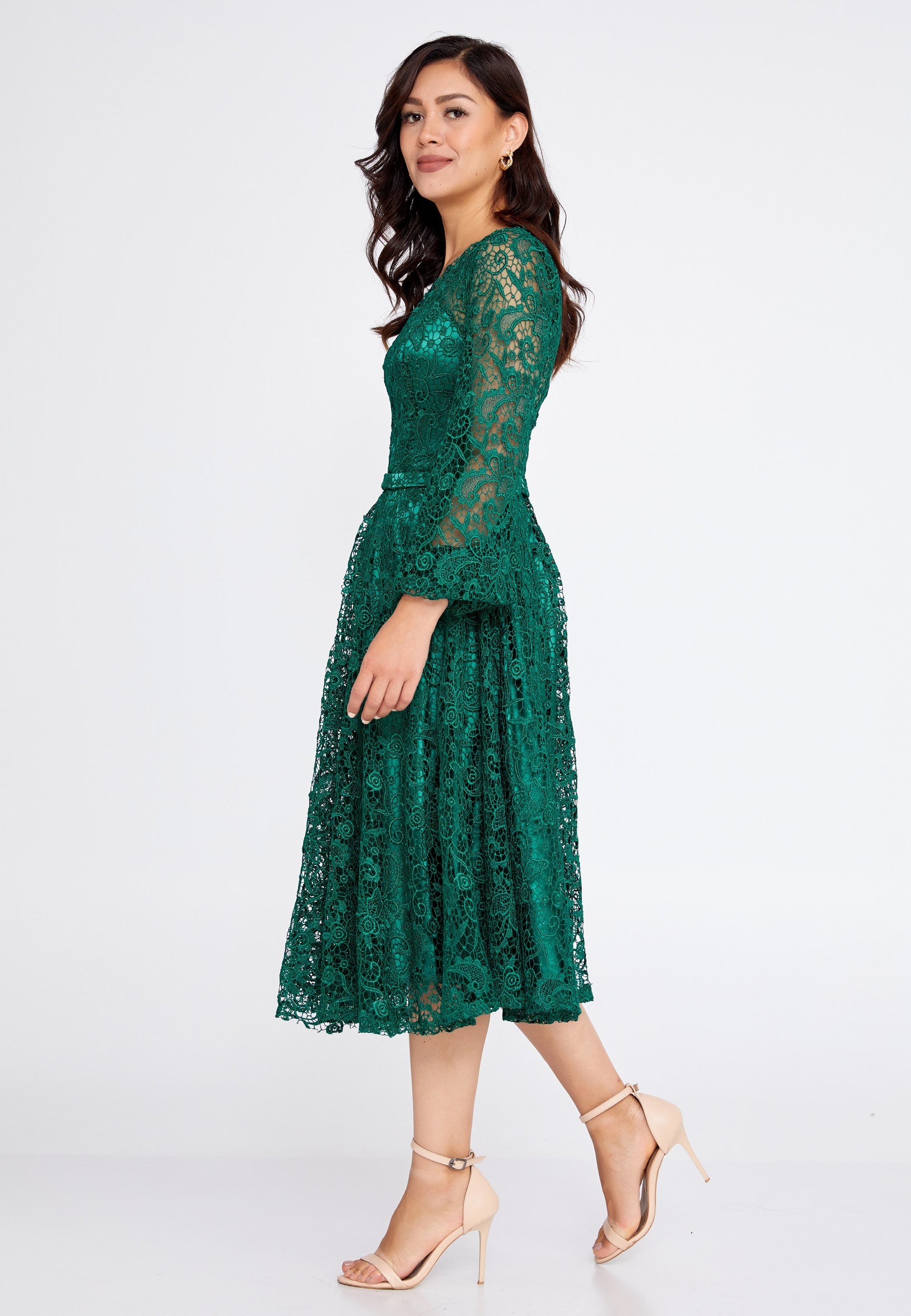 Mid-length cocktail dress with sleeves