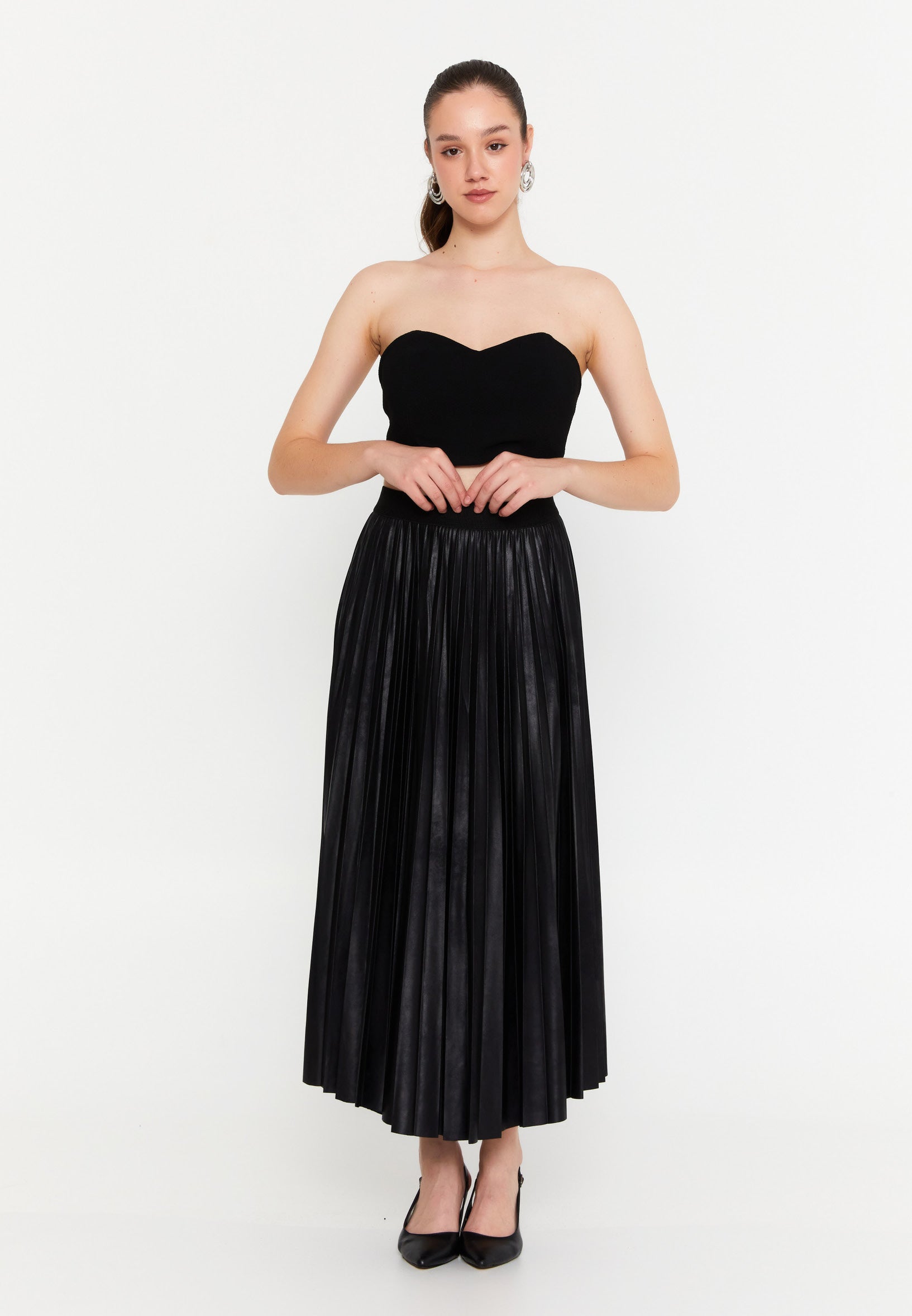 long pleated skirt
