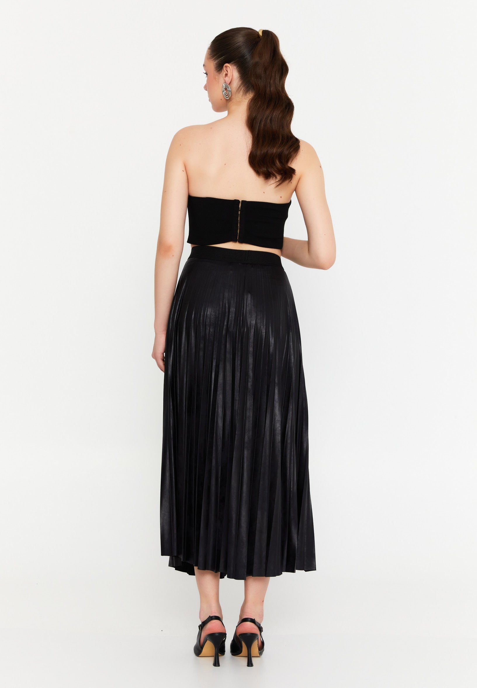 long pleated skirt